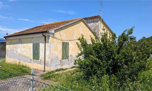 CASA INDIPENDENTE DA RISTRUTTURARE  
