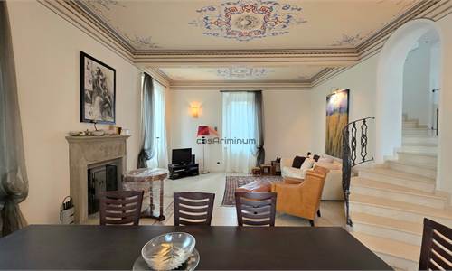 Villa in Vendita a Viserba di Rimini 